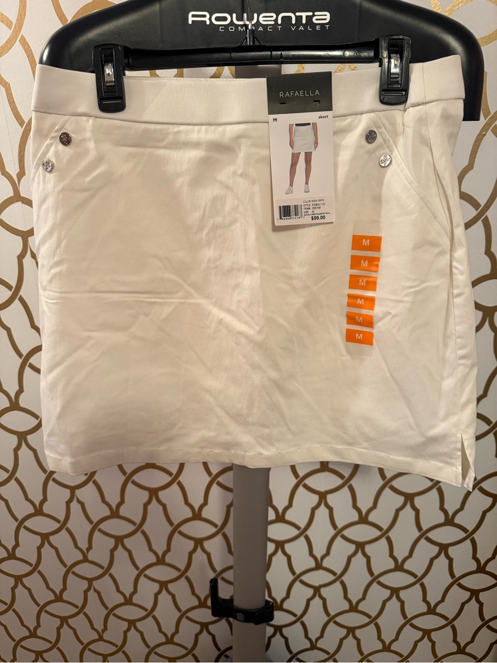 NWT Rafaella White Skort with Silver Buttons size medium
